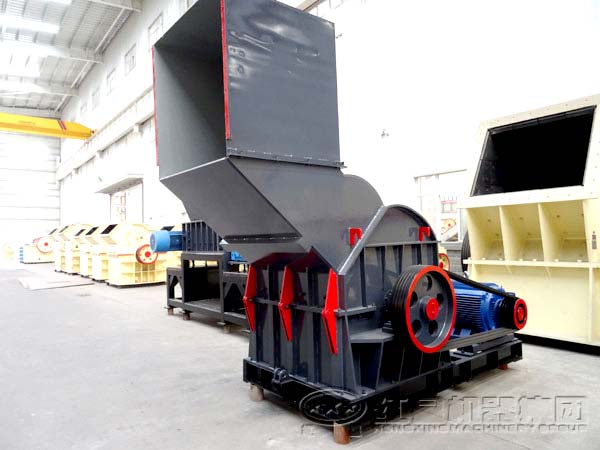 錘式破碎機(jī)正面