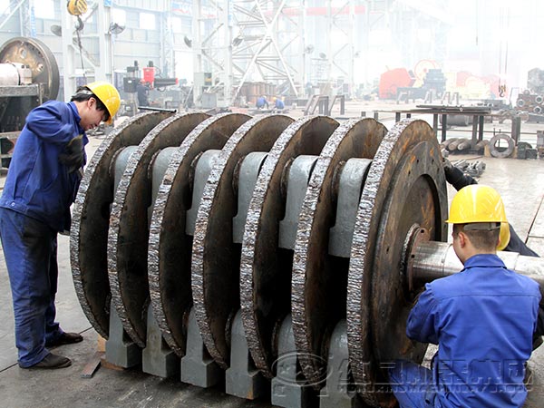 重錘式破碎機(jī)轉(zhuǎn)子