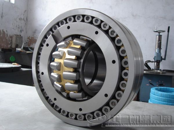 錘式破碎機(jī)軸承