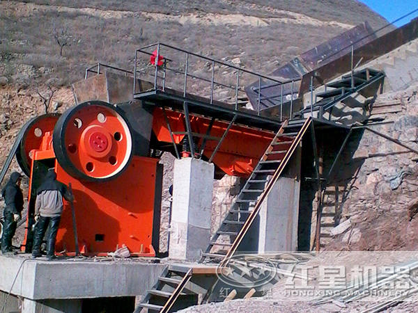 鄂式破碎機(jī)