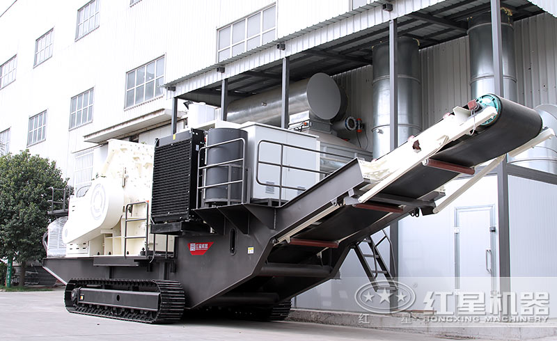 履帶式移動(dòng)破碎站搭載細(xì)碎機(jī)