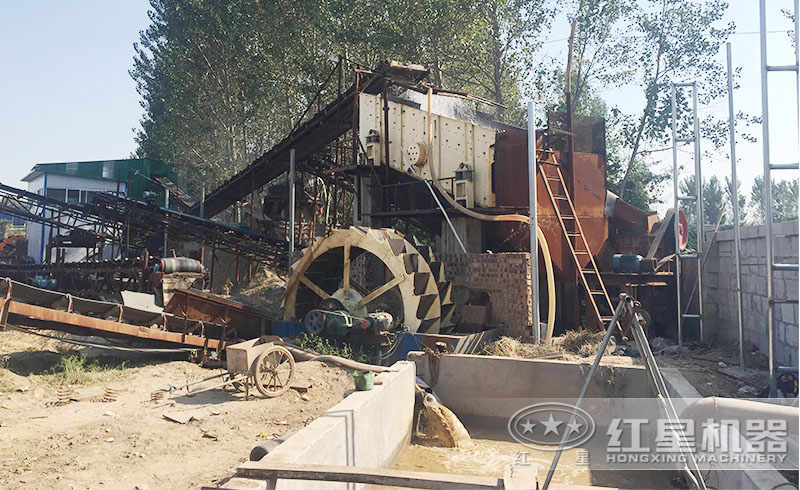 紅星水洗輪式洗砂機(jī)洗砂現(xiàn)場