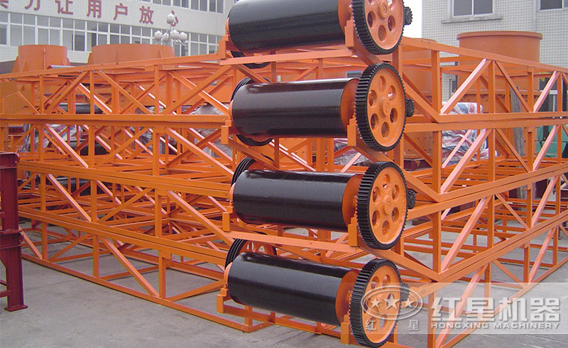 紅星膠帶輸送機(jī)現(xiàn)貨供應(yīng)，也可定制生產(chǎn)