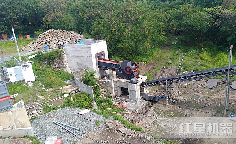 紅星用戶顎破碎石現場