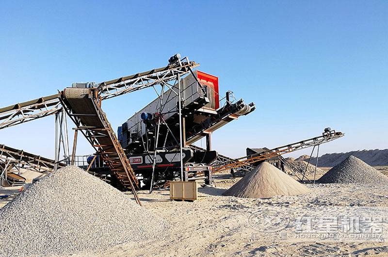 投產(chǎn)中的圓錐破輪胎移動(dòng)專用制砂機(jī)